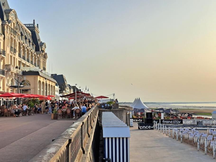 Studio Chic, Hyper Centre, 4 Minutes De La Plage Cabourg Exteriér fotografie